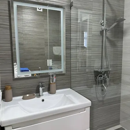 Light Pearl 567 Apartman